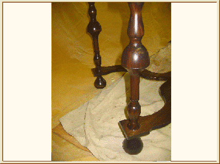 William & Mary Lowboy, photo 4